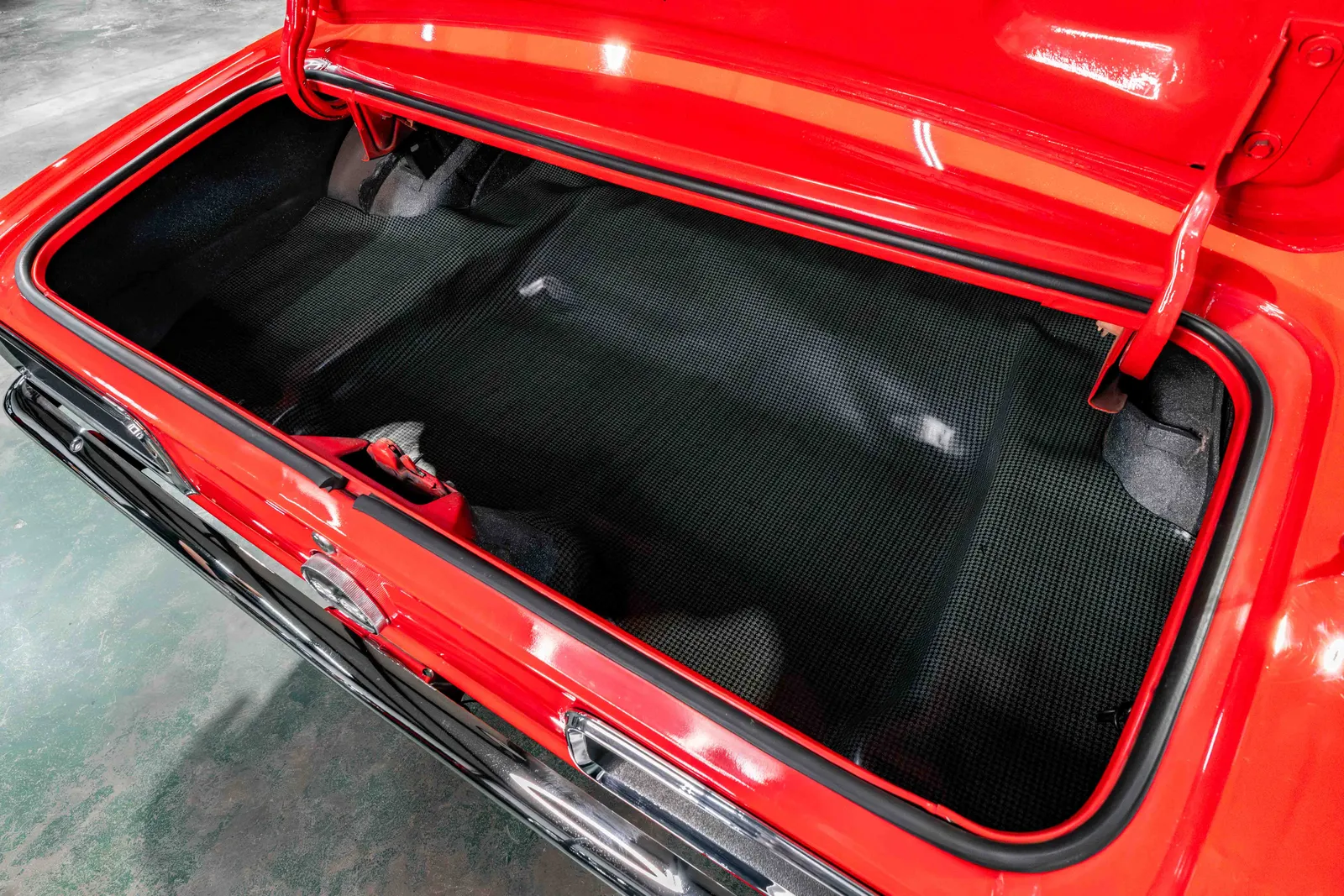 1967-Chevrolet-Camaro-RS-Viper Red-129195-53.jpg